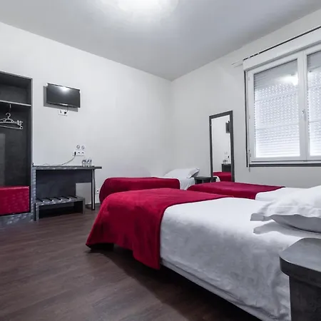 De La Gare 2* Surgères