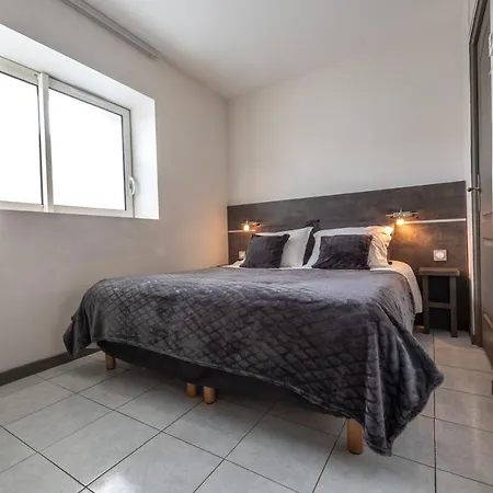 酒店 De La Gare 2*