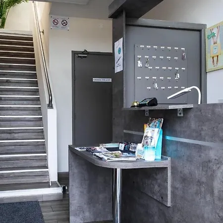 Szálloda De La Gare 2*