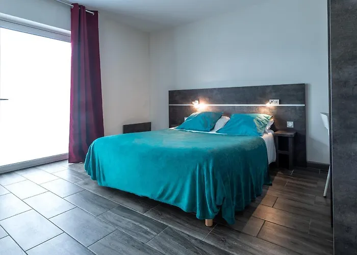 De La Gare Hotel Surgères