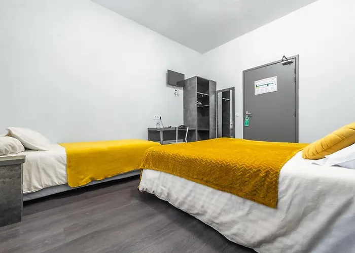 De La Gare Hotel Surgères